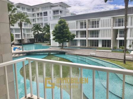 2 Bedroom Pool View : Malibu Condominium