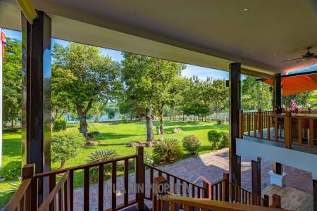Amazing 5 Bedroom Luxury Property on 4 Rai of Land