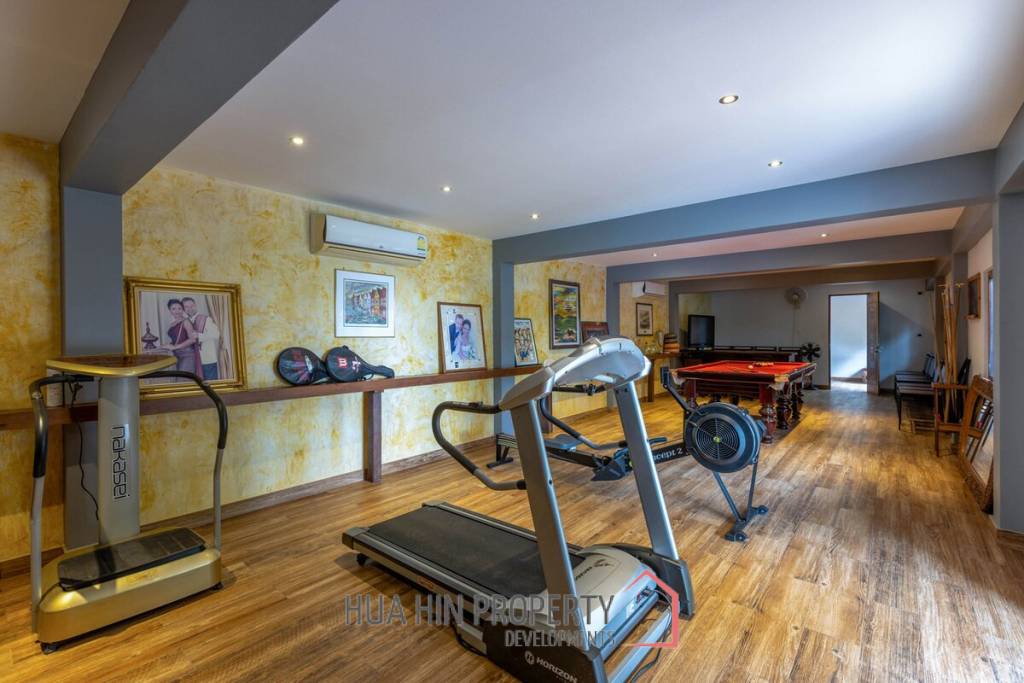 Amazing 5 Bedroom Luxury Property on 4 Rai of Land