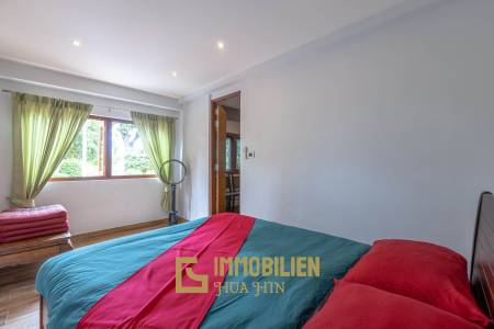 Beeindruckende 5 Schlafzimmer Luxusimmobilie auf 6400 qm (4 Rai) Land