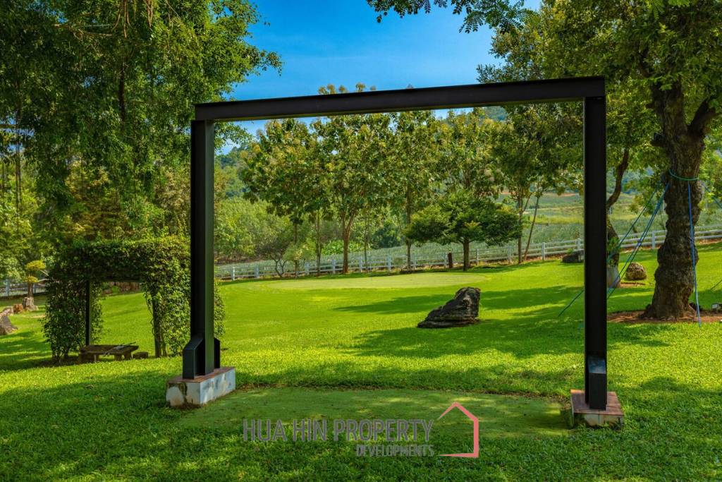 Amazing 5 Bedroom Luxury Property on 4 Rai of Land