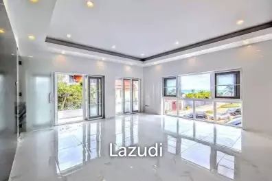 4 Bedrooms 5 Bathrooms 470 Sqm. Luxury Pool Villa Beachfront.