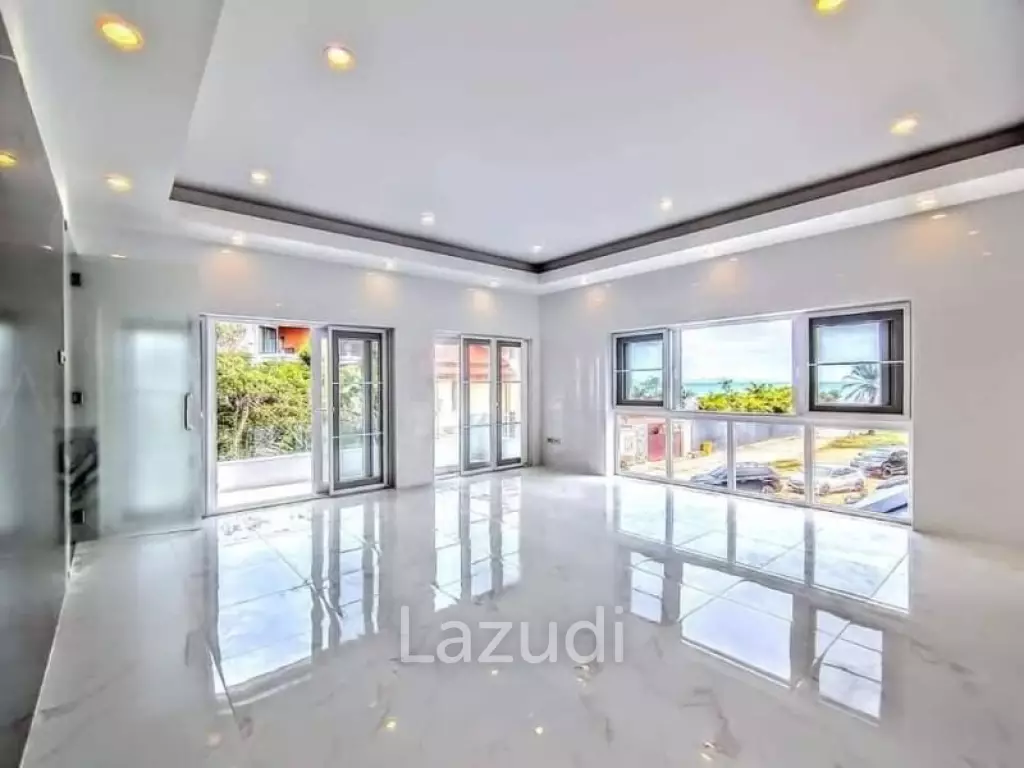 4 Bedrooms 5 Bathrooms 470 Sqm. Luxury Pool Villa Beachfront.