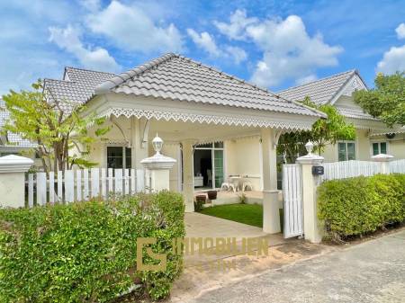 Nice Breeze By The Sea: Villa mit 4 Schlafzimmern in Strandnähe