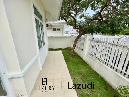 Nice Breeze By The Sea : 4 Bedroom Villa Close To The Beach