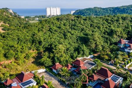 Bali Style 3 Bedroom Pool Villa in Khao Tao