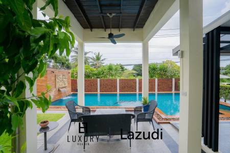 White Lotus 1: 5 Bedroom Bali Style Villa in Great Location