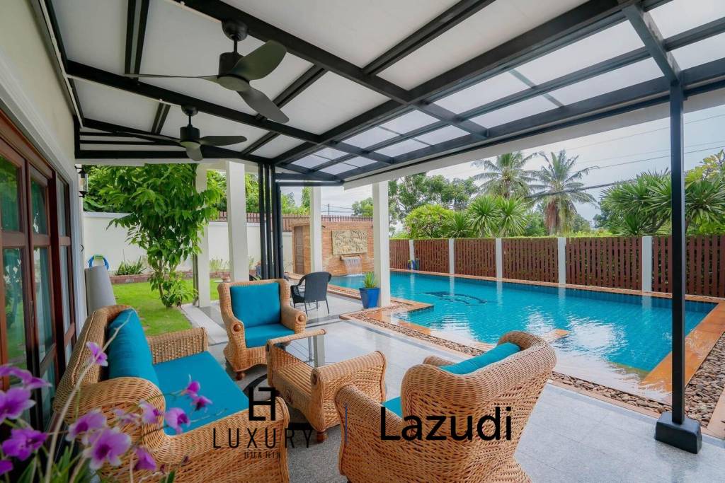White Lotus 1: 5 Bedroom Bali Style Villa in Great Location