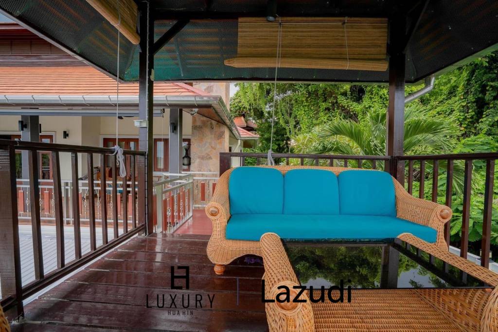 White Lotus 1: 5 Bedroom Bali Style Villa in Great Location