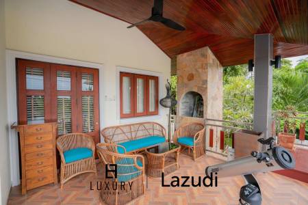 White Lotus 1: 5 Bedroom Bali Style Villa in Great Location