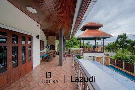 White Lotus 1: 5 Bedroom Bali Style Villa in Great Location