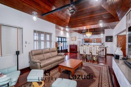 White Lotus 1: 5 Bedroom Bali Style Villa in Great Location