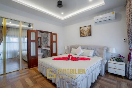 White Lotus 1: 5 Bedroom Bali Style Villa in Great Location