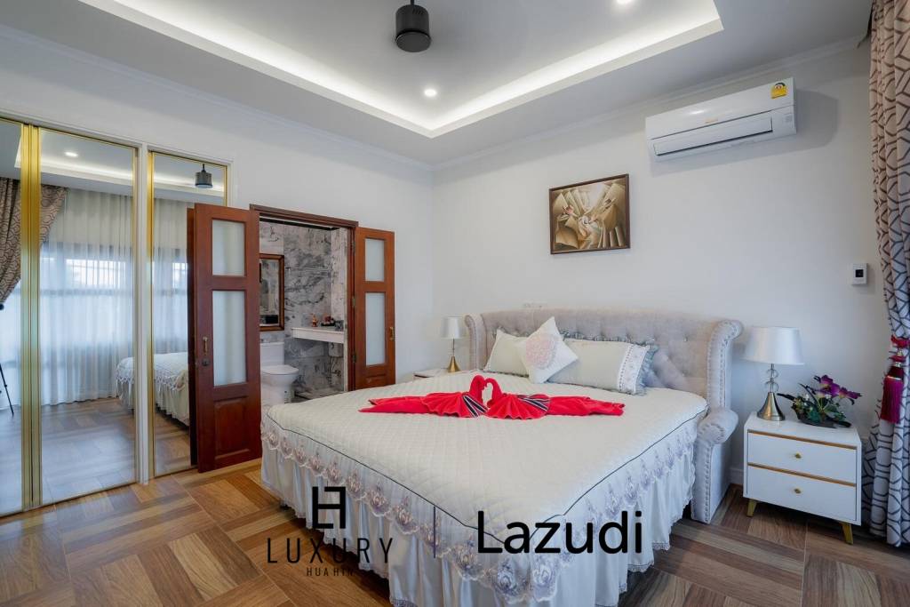 White Lotus 1: 5 Bedroom Bali Style Villa in Great Location