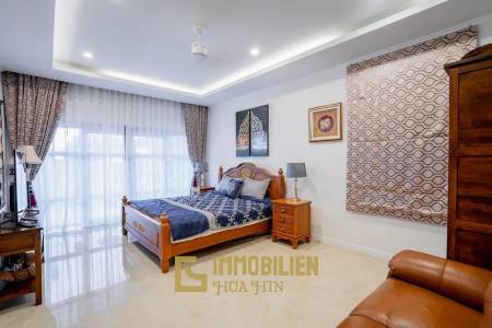 White Lotus 1: 5 Bedroom Bali Style Villa in Great Location