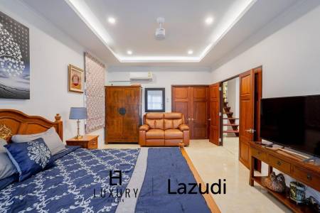 White Lotus 1: 5 Bedroom Bali Style Villa in Great Location