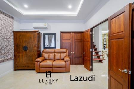 White Lotus 1: 5 Bedroom Bali Style Villa in Great Location