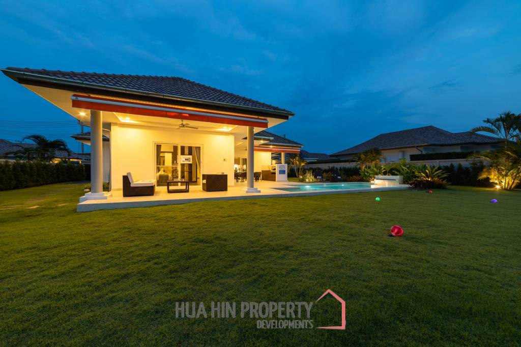 Mali Signature: Stunning 4 Bedroom Pool Villa