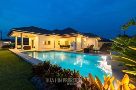 Mali Signature: Stunning 4 Bedroom Pool Villa