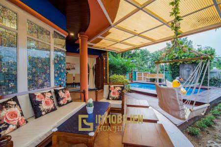 Zweigeschossige 4 Schlafzimmer Pool Villa im thailändischen Stil in Soi 88