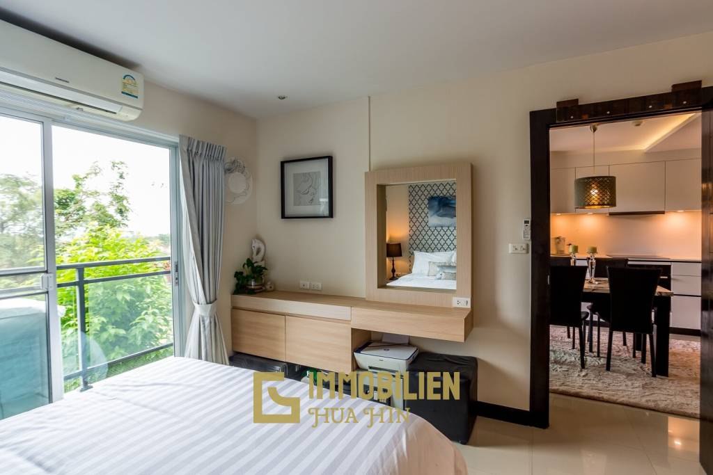 Designer-Eigentumswohnung mit Meer und Bergblick, mit 2 Schlafzimmern, 2 Bädern und einem Außen-Whirlpool