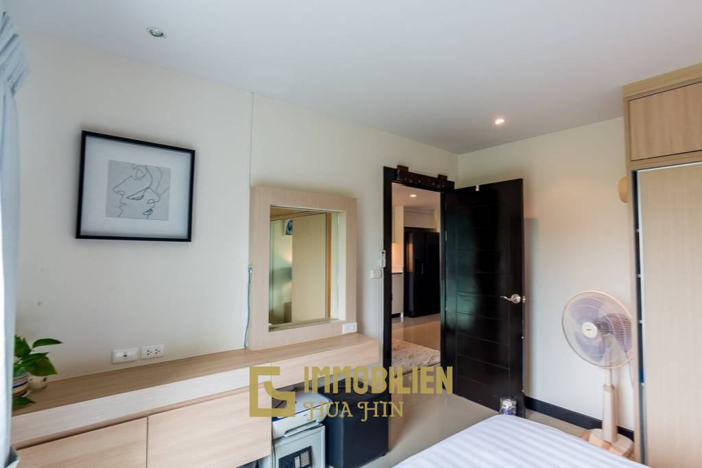 Designer-Eigentumswohnung mit Meer und Bergblick, mit 2 Schlafzimmern, 2 Bädern und einem Außen-Whirlpool