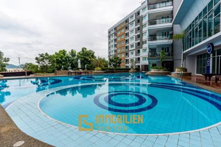 Designer-Eigentumswohnung mit Meer und Bergblick, mit 2 Schlafzimmern, 2 Bädern und einem Außen-Whirlpool