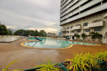 Cha Am Condotel: 4 Bedroom Condo Beach Front For Sale