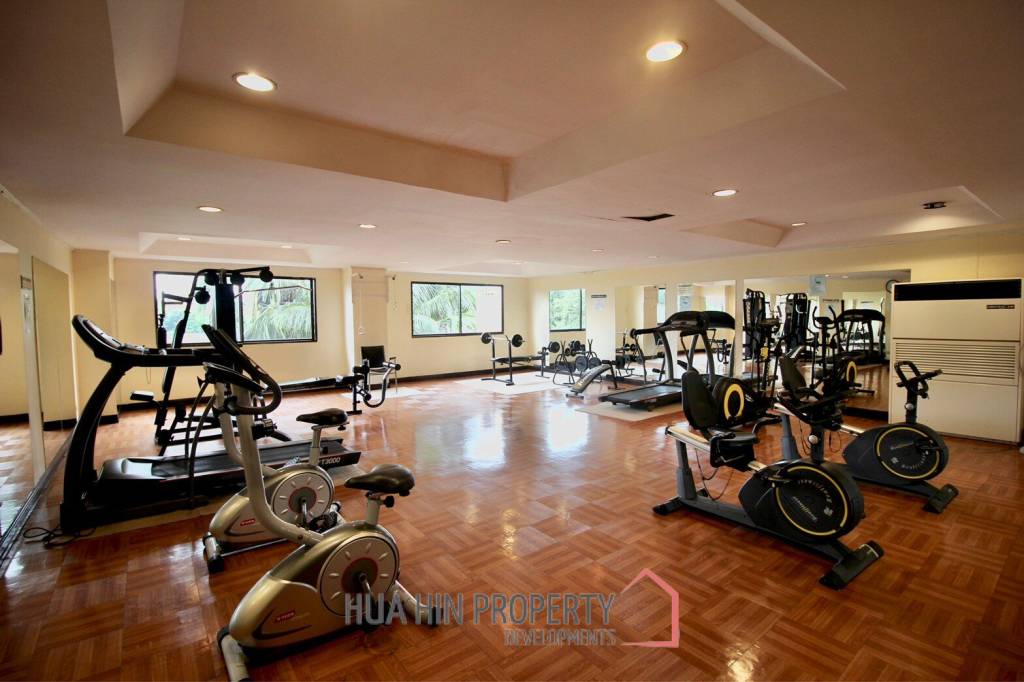 Cha Am Condotel: 4 Bedroom Condo Beach Front For Sale