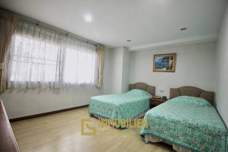 Cha Am Condotel: 4 Bedroom Condo Beach Front For Sale