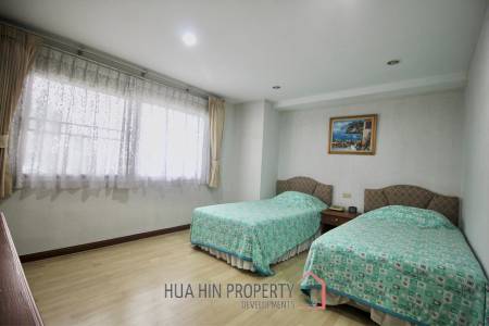 Cha Am Condotel: 4 Bedroom Condo Beach Front For Sale