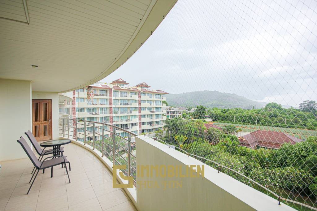 Searidge: Absolutely Stunning 2 Bedroom Condo For Sale