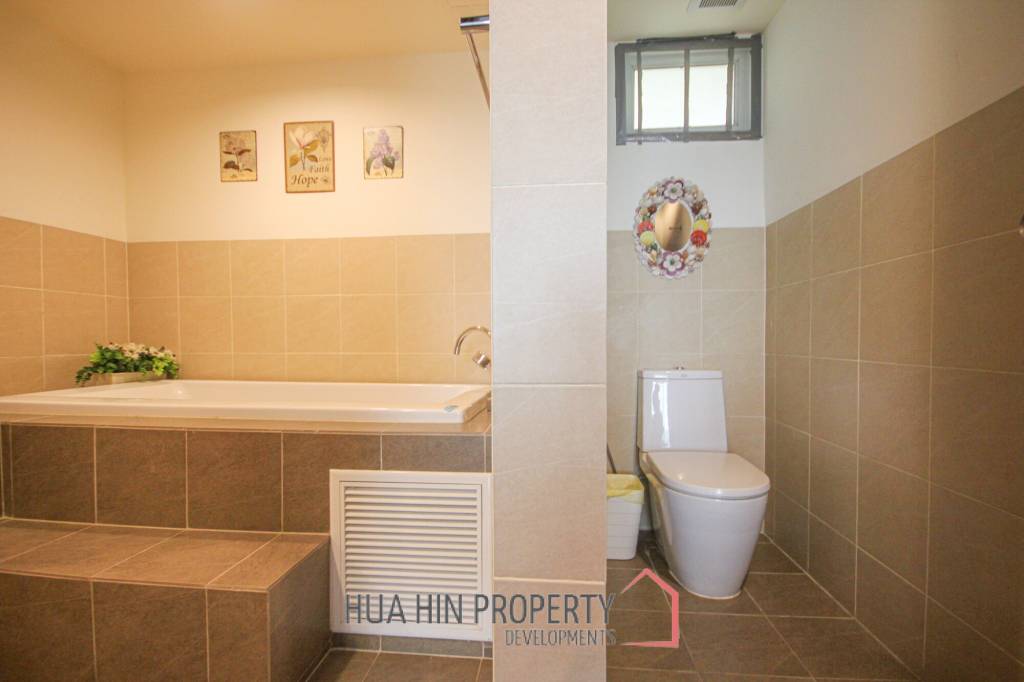 Searidge: Absolutely Stunning 2 Bedroom Condo For Sale