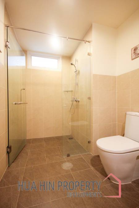 Searidge: Prestigious 2 Bedroom Unit For Sale