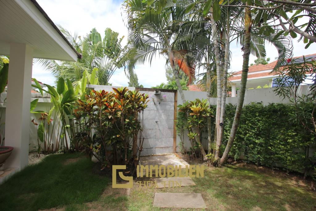 Gepflegte 3 Schlafzimmer Pool Villa