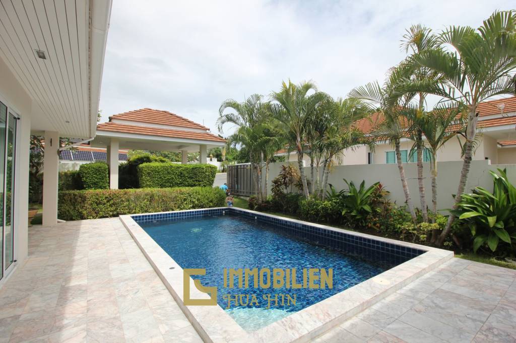 Gepflegte 3 Schlafzimmer Pool Villa