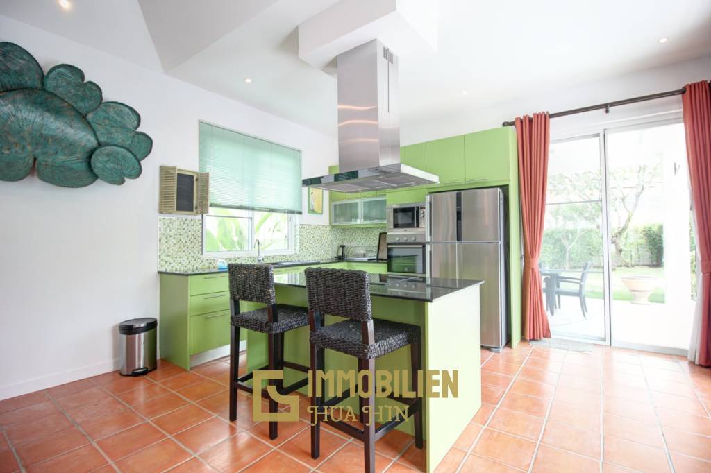 Gepflegte 3 Schlafzimmer Pool Villa
