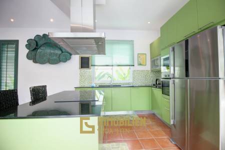 Gepflegte 3 Schlafzimmer Pool Villa