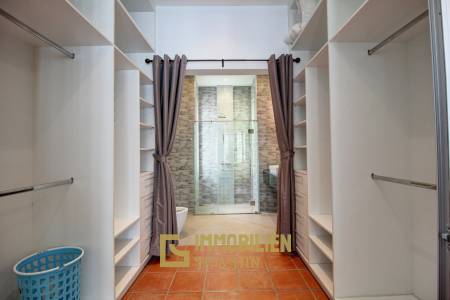 Gepflegte 3 Schlafzimmer Pool Villa
