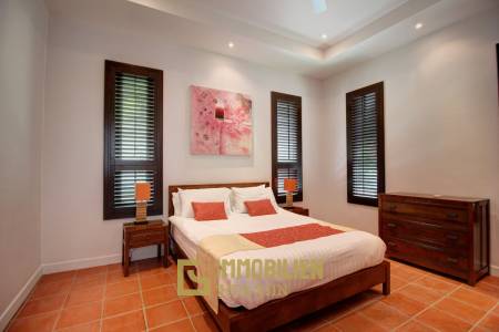 Gepflegte 3 Schlafzimmer Pool Villa