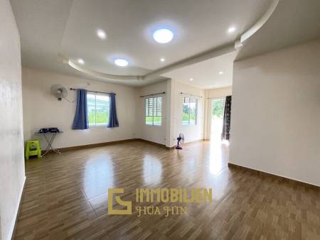 House with 2 Bedrooms and 2 Bathrooms