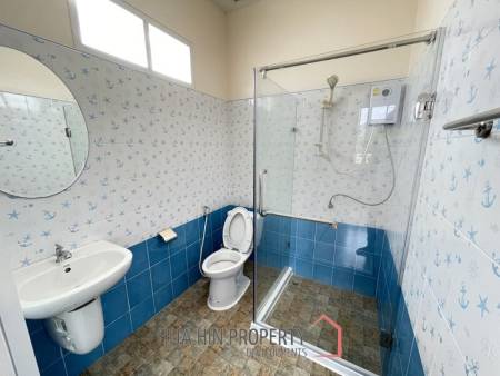 House with 2 Bedrooms and 2 Bathrooms