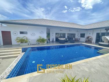 Sunset Views: 5 Bedroom Villa in absolutely superb condition
