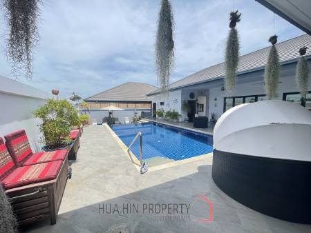 Sunset Views: 5 Bedroom Villa in absolutely superb condition