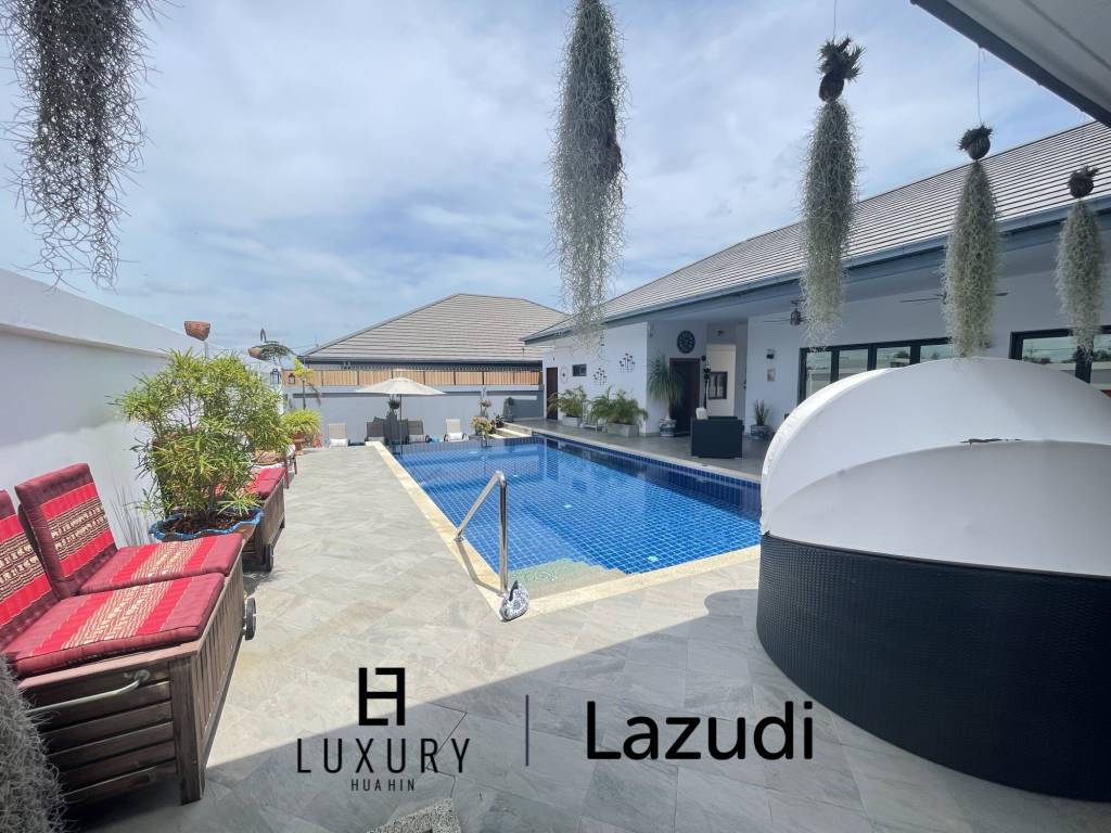 Infinity pool / 5 bedrooms / extremely well maintained