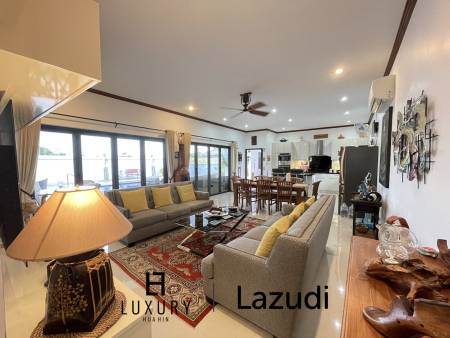 Infinity pool / 5 bedrooms / extremely well maintained