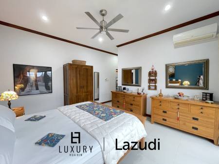 Infinity pool / 5 bedrooms / extremely well maintained