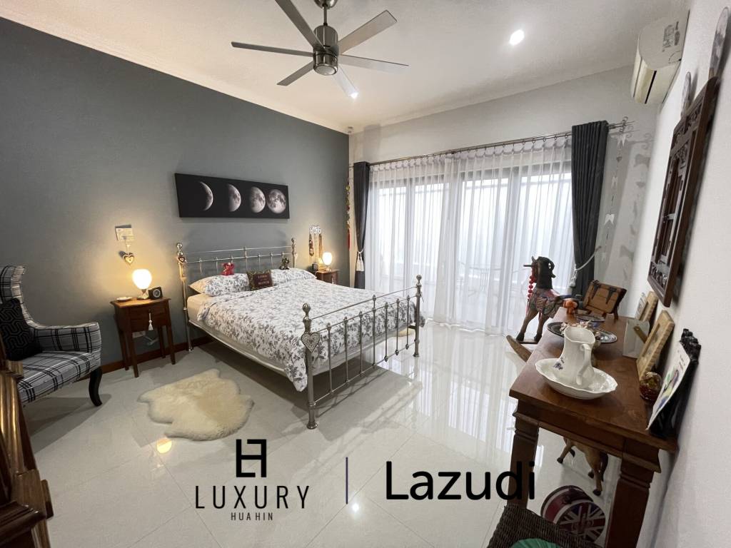 Infinity pool / 5 bedrooms / extremely well maintained