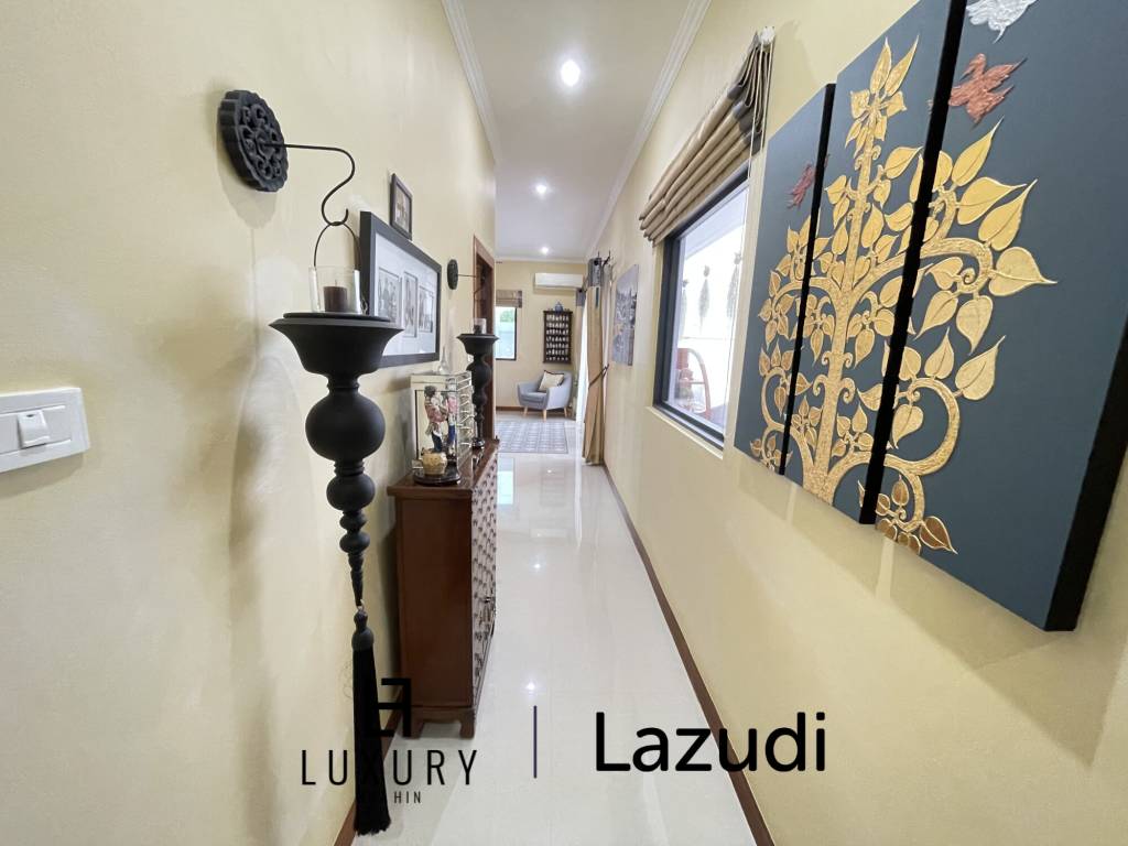 Infinity pool / 5 bedrooms / extremely well maintained