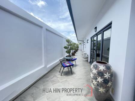 Sunset Views: 5 Bedroom Villa in absolutely superb condition